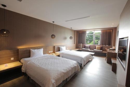 Imperial Dynasty Exquisite Hotel in Dounan Township
