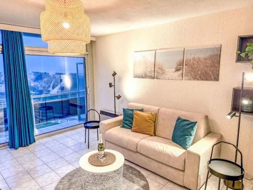 Studio Studio 806 with balcony by Interhome – khách sạn tại Bredene Aan Zee
