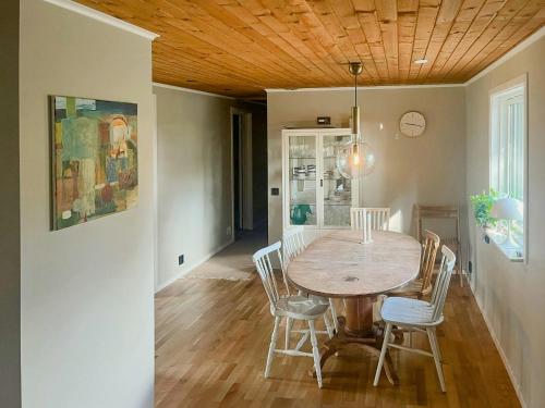 Viesnīcas āriene, Nature-Close Cottage Near The Sea in Askloster