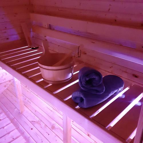 Domek Na Wsi - sauna i kominek in Радзимін