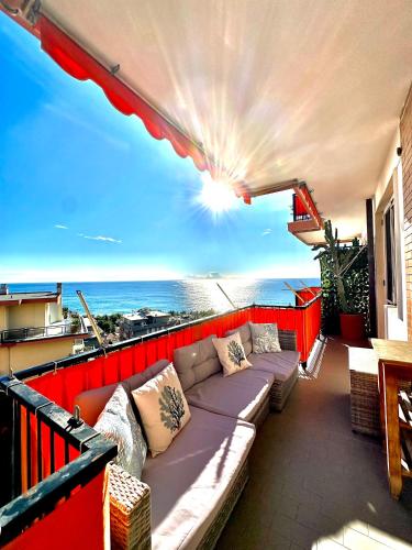 Your home by the sea in Sanremo seaside view