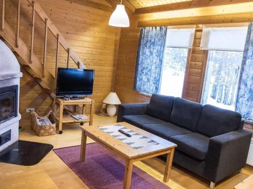 Holiday Home Tunturinvieri l3 by Interhome in Yllasjarvi