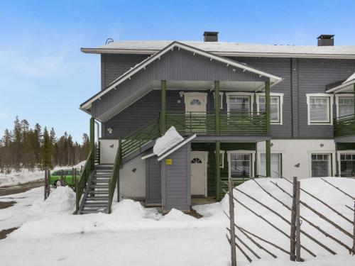 Holiday Home Yllas-eeli green house c1 by Interhome in Яласярви