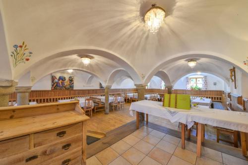 Restorāns, Gasthof Pritscher in Bayerbach bei Ergoldsbach