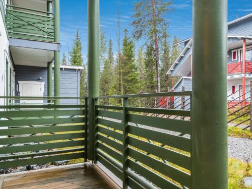 Holiday Home Yllas-eeli green house c1 by Interhome in Яласярви