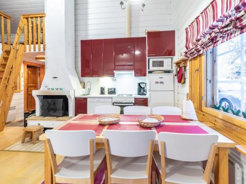 Holiday Home Lomayllas h105 - pistopolku 2a by Interhome in Yllasjarvi