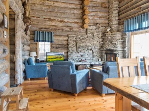 Holiday Home Luostakka iso by Interhome in Yllasjarvi