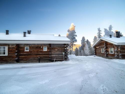 Holiday Home Lomayllas d59 -palovaarankaarre 13 a by Interhome in Yllasjarvi