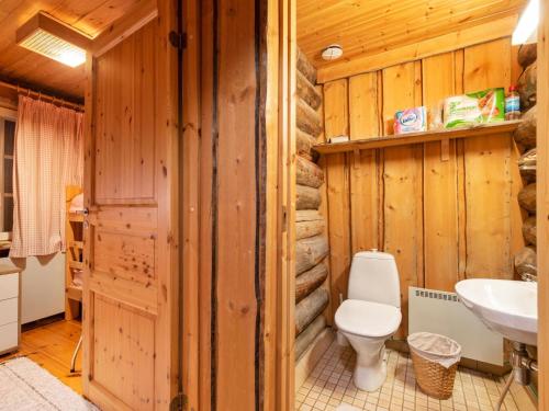 Holiday Home Lomayllas d59 -palovaarankaarre 13 a by Interhome in Yllasjarvi