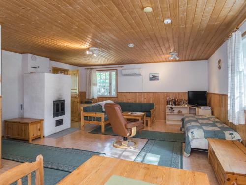 Holiday Home Kiviaho by Interhome in Rautalahti