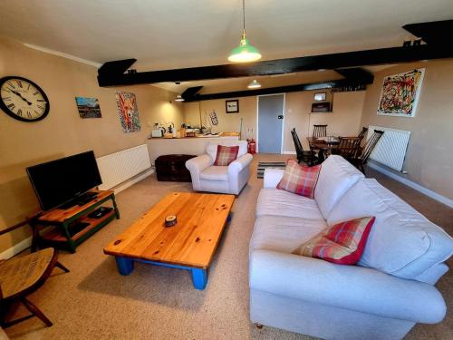 Horse & Farrier Pub in Ullswater