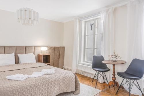 Apartment in the old town STHLM - image 4