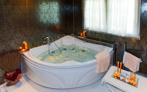 Cason de la Marquesa Arenas De Iguna Spain