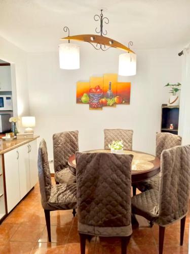 Létesítmények, Casa completa en Cuenca para 12 personas WiFi Parqueadero BBQ in Ricaurte