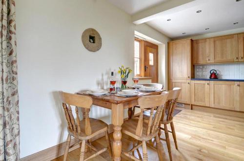 Seadmed, 2 Bed in Whitby oc-wa024 in Lythe