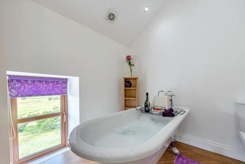 Iekārtas, 2 Bed in Kidwelly oc-t32656 in Llangyndeyrn