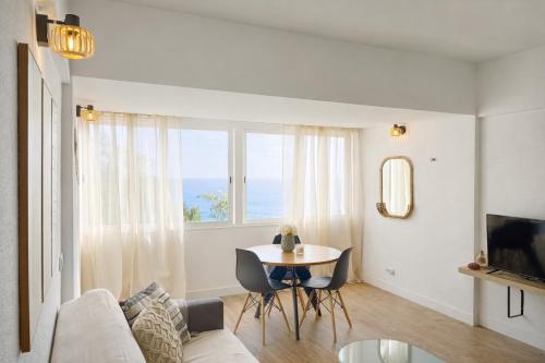 Sesimbra Beachfront Apartment - Direct Access - Sesimbra
