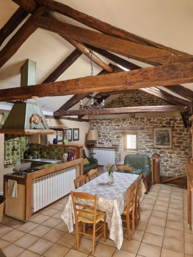 Gîte La petite Combe du Castanet (Gite La petite Combe du Castanet) in Prevencheres ciems