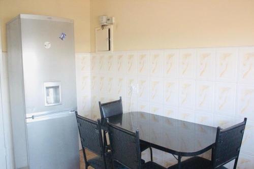 Vees Guesthouse in บูลาวาโย