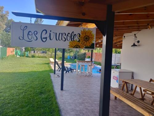 Vaade, Los Girasoles in La Union