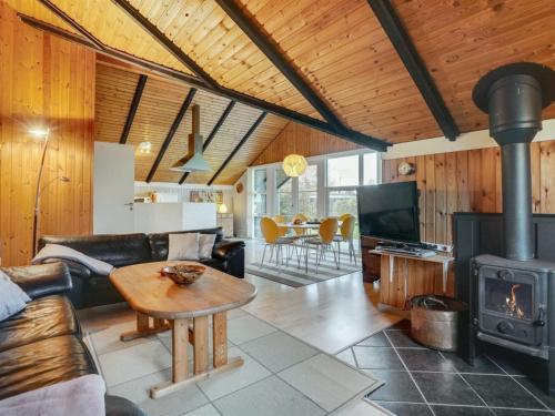 Holiday Home Simonia - 600m from the sea by Interhome in Sydals