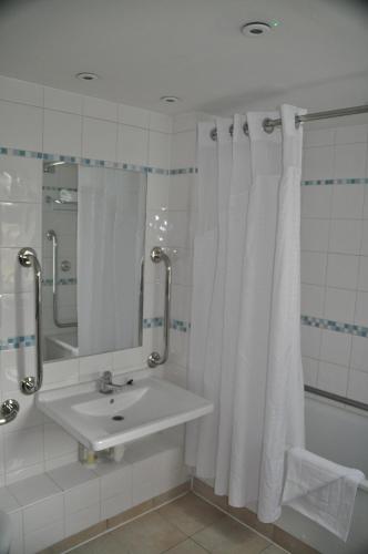 Holiday Inn Basingstoke an IHG Hotel - image 11