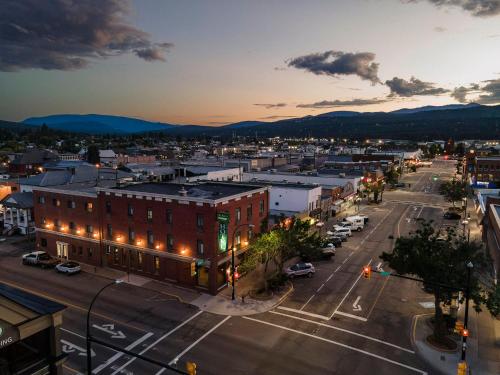 The Baker Hotel in Cranbrook (BC)