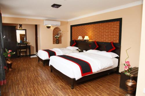 Deluxe Family Room