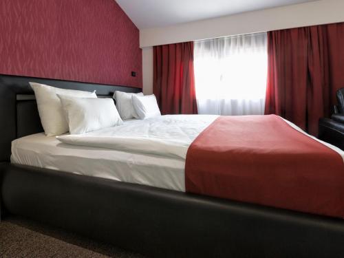Nova City Garni Hotel Signature Collection Nova City Garni Hotel Signature Collection
