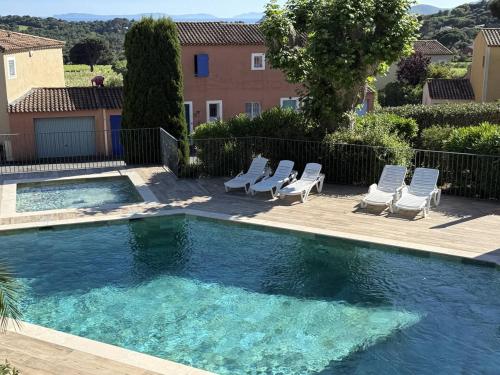 Maison rénovée avec jardin et climatisation, proche vignes - FR-1-726-28 (Maison renovee avec jardin et climatisation, proche vignes - FR-1-726-28) in La Croix-Valmer