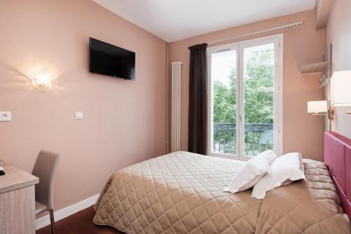 Hotel Americain - image 6