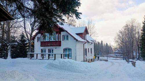Dom Wypoczynkowy Bukówka – Karpacz, WI