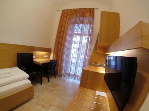 Hotel Aton - image 2