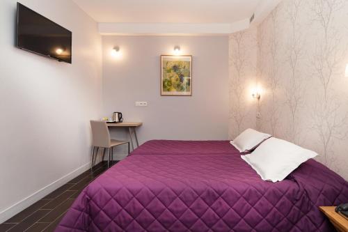 Hotel Americain - image 8