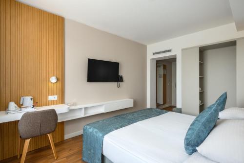 1 double bed