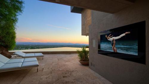Facilities, Camelback Mountain Luxury Pool, Golf, & Views in Paradise Valley