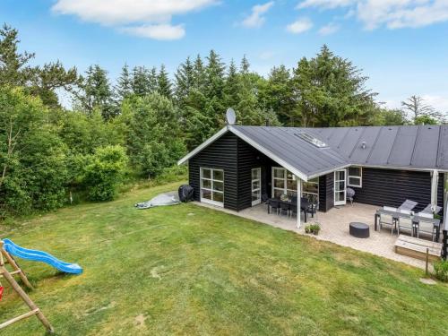 Holiday Home Varpu - 1-5km from the sea by Interhome in Hals