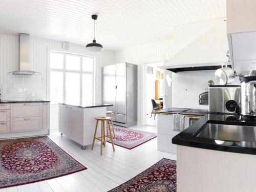 Holiday Home Kapteenin huvilat by Interhome in Pensar