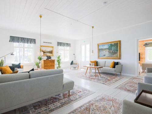 Holiday Home Kapteenin huvilat by Interhome in Pensar
