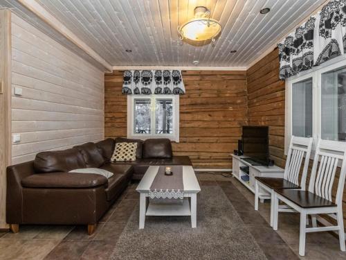 Holiday Home Eemilin huvila by Interhome in Vavesaari