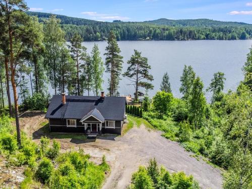 . Holiday Home Hanhenpesä by Interhome