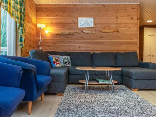 Holiday Home Louhuranta by Interhome in Pājarvi