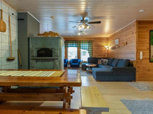 Holiday Home Louhuranta by Interhome in Pājarvi