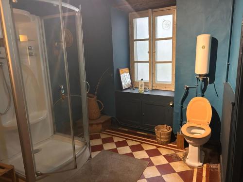 Chambre et salle de bain privative in Bellac