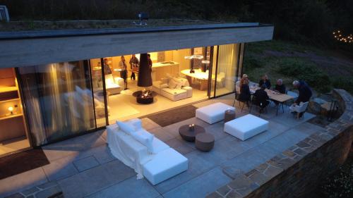 beranda/teres, Homestorys Nature Resort - Lakeview Pavilion in Eupen