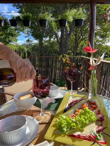 設施, Chalé Makar - Hidromassagem aquecida e vista para as montanhas (Chale Makar - Hidromassagem aquecida e vista para as montanhas) in 桑塔納杜裡亞舒