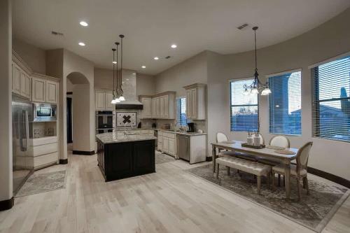 The Sanctuary - 6BR Home in Cachet at Las Sendas