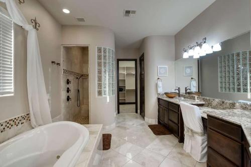 The Sanctuary - 6BR Home in Cachet at Las Sendas