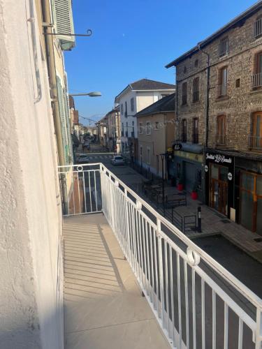 Balcony/terrace, Station in Saint-Étienne-de-Saint-Geoirs