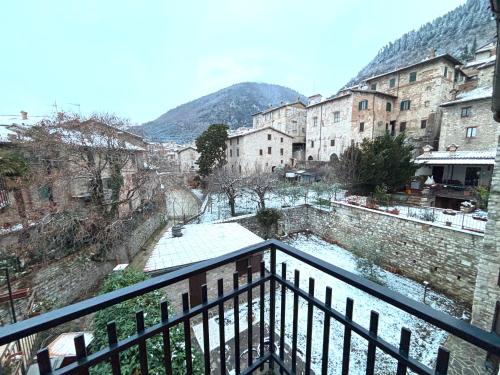 Widok, Residenza Le Logge in Gubbio